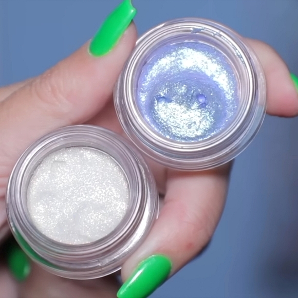 Nightmare Before Christmas "Making Christmas" Glitter Eye Gel - Picture 6 of 12